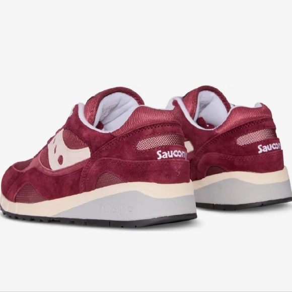 Saucony Red and White Shoes - shadow 6000 - Picture 2 of 2